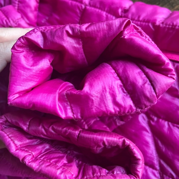 TNF Thermoball Women’s Pink XS - Picture 11 of 15